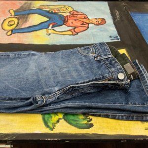 Mossimo Mens Jeans Perfect denim blue and worn to fit like a glove. Size 34 x 34